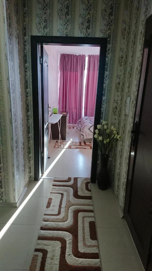 Sianie: Beachfront Apartment in Sunny Beach Center Exterior photo
